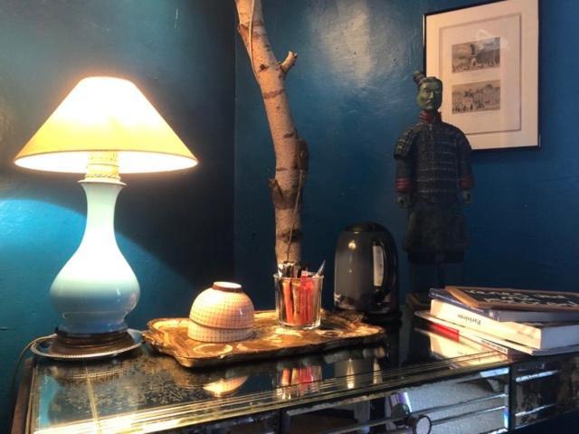 Maison D'Hotes "Les Volets Verts" Et Sa Brocante Ecueille エクステリア 写真